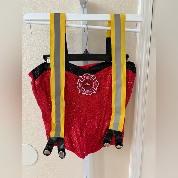 Leg Avenue Firehouse Hottie Costume - Size L - Picture 3 of 9